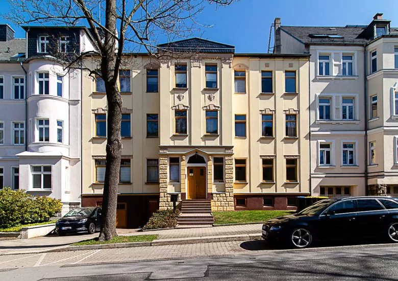 Bestandsimmobilie Chemnitz, Außenansicht mit Straßenbild
