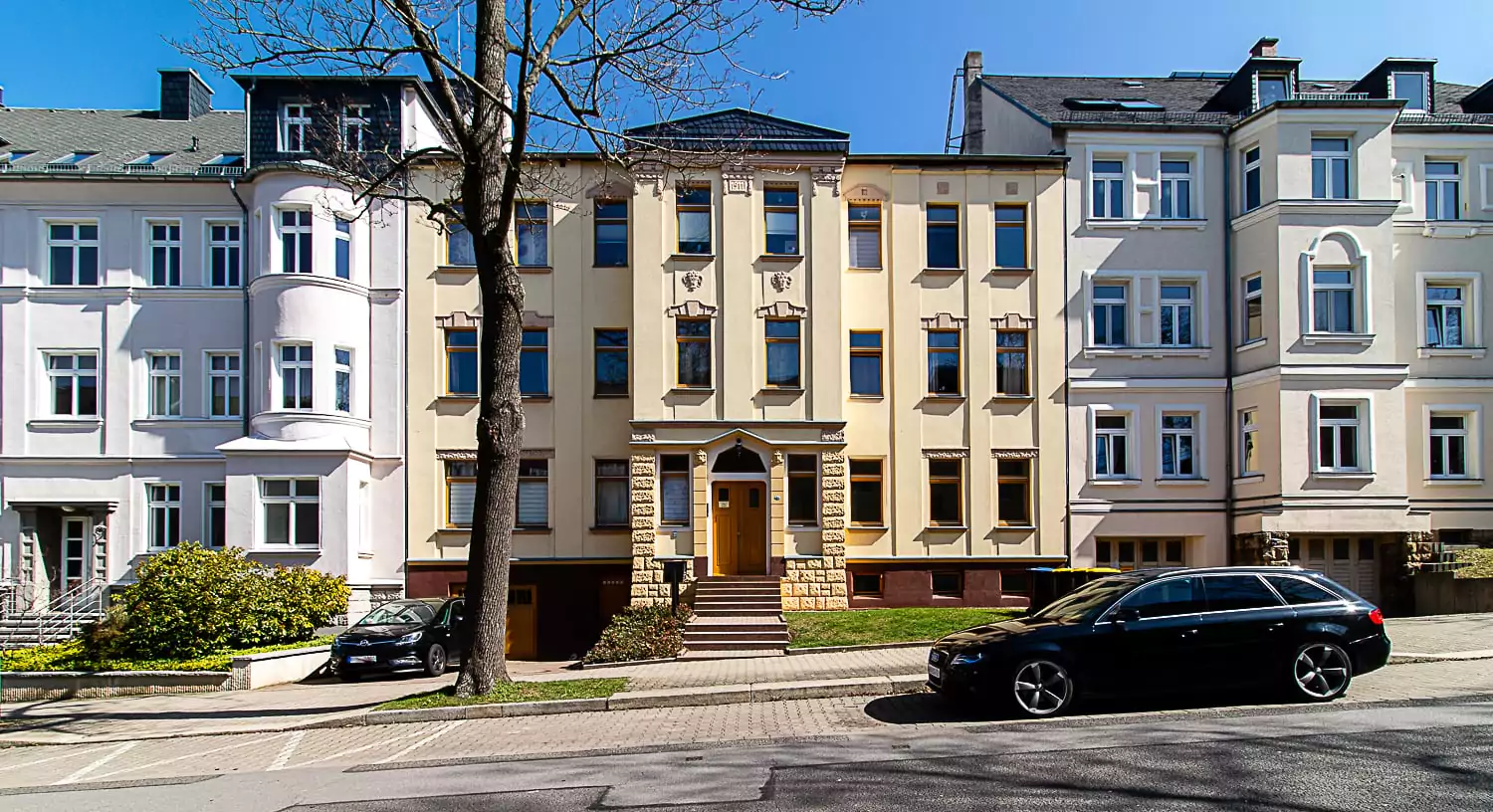 Bestandsimmobilie Chemnitz, Außenansicht mit Straßenbild