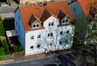 Mehrfamilienhaus Weißeritz, Außensansicht zur Straße in Vogelperspektive