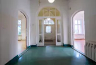 CAP_5894